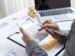 financiación con fondos de deuda y equity